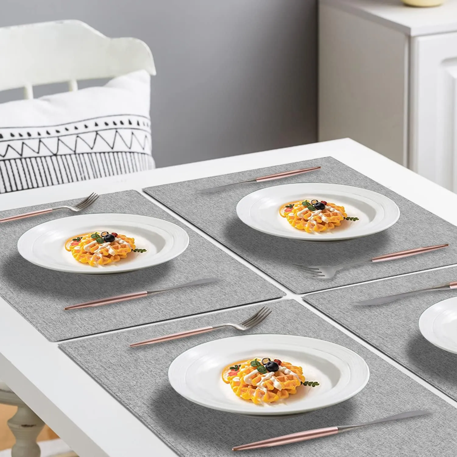 Cloth Placemats Set of 6, Cotton Linen Blend Machine Washable Durable Linen Table Mats, Heat Resistant Placemats Wrinkle Free Place Mats for Dining Table, Easy to Clean (Light Grey, 6)