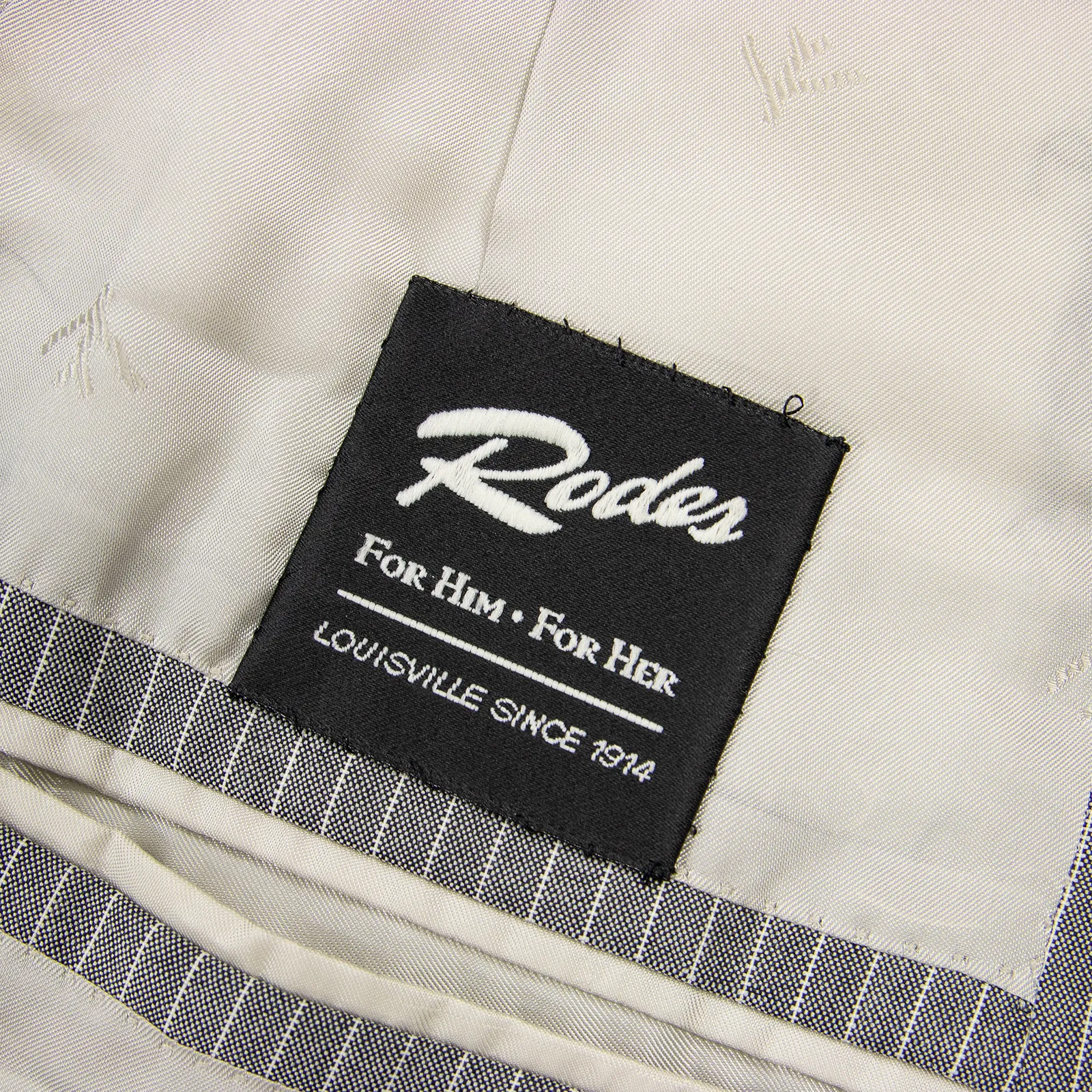 CURRENT Isaia Grey White S130s 2Ply Wool Striped Woven Dual Vents 2Btn Suit 44R