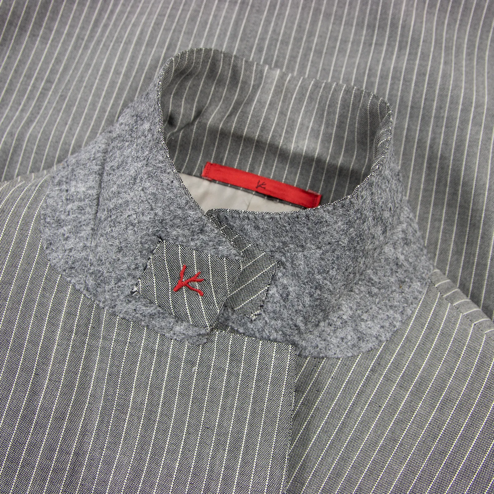 CURRENT Isaia Grey White S130s 2Ply Wool Striped Woven Dual Vents 2Btn Suit 44R