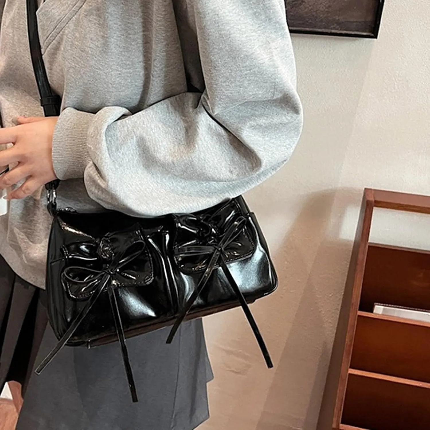 Elegant Bowknot Designs PU Armpit Bag for Women Stylish Handbag Shoulder and Crossbody Styles for Any Occasion