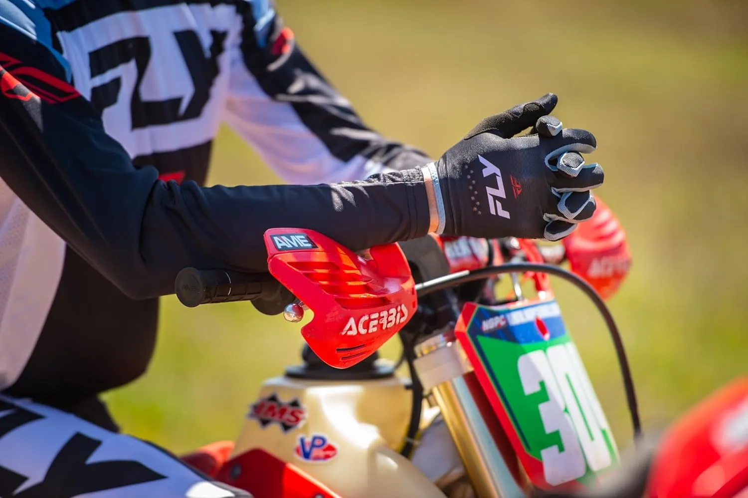Fly Racing Men's Lite Motocross & Mountain Bike Jersey - Protective Jersey for Dirt Bike, MTB, BMX and Motorcycle Riding