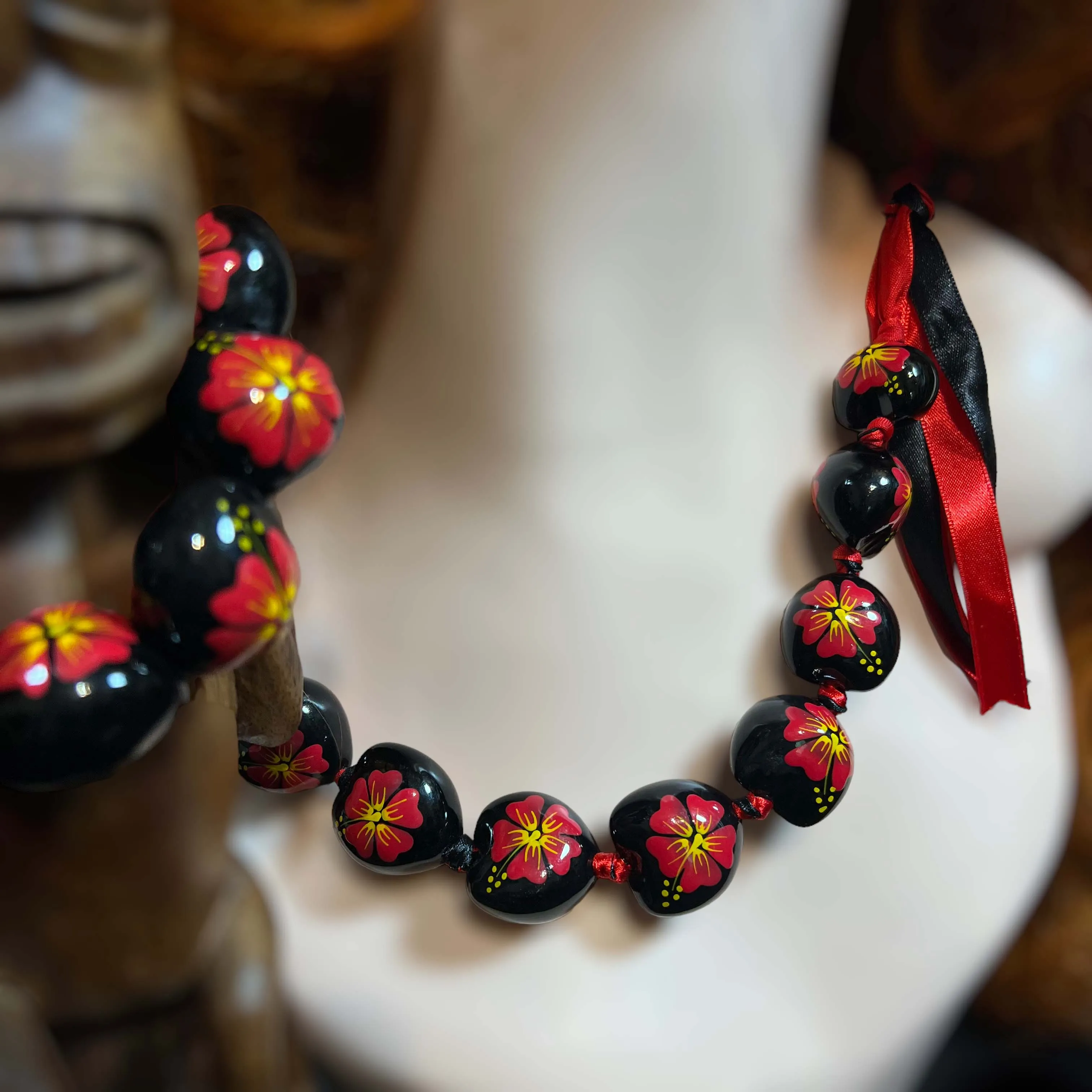 HAND PAINTED KUKUI NUT LEI NECKLACE SET
