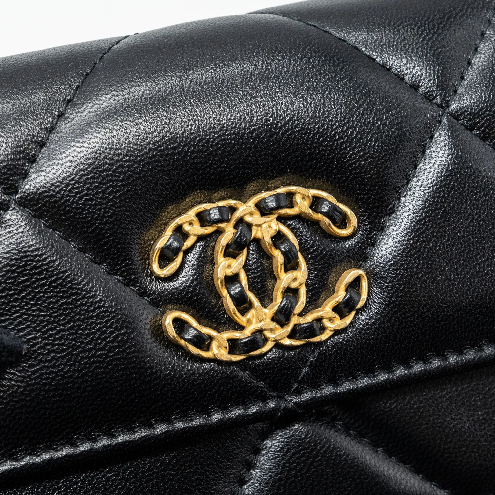 Hardware (microchip) Chanel Multicolour Bargain price Chain High-quality for low cost Mini Black 19 On Wallet Lambskin