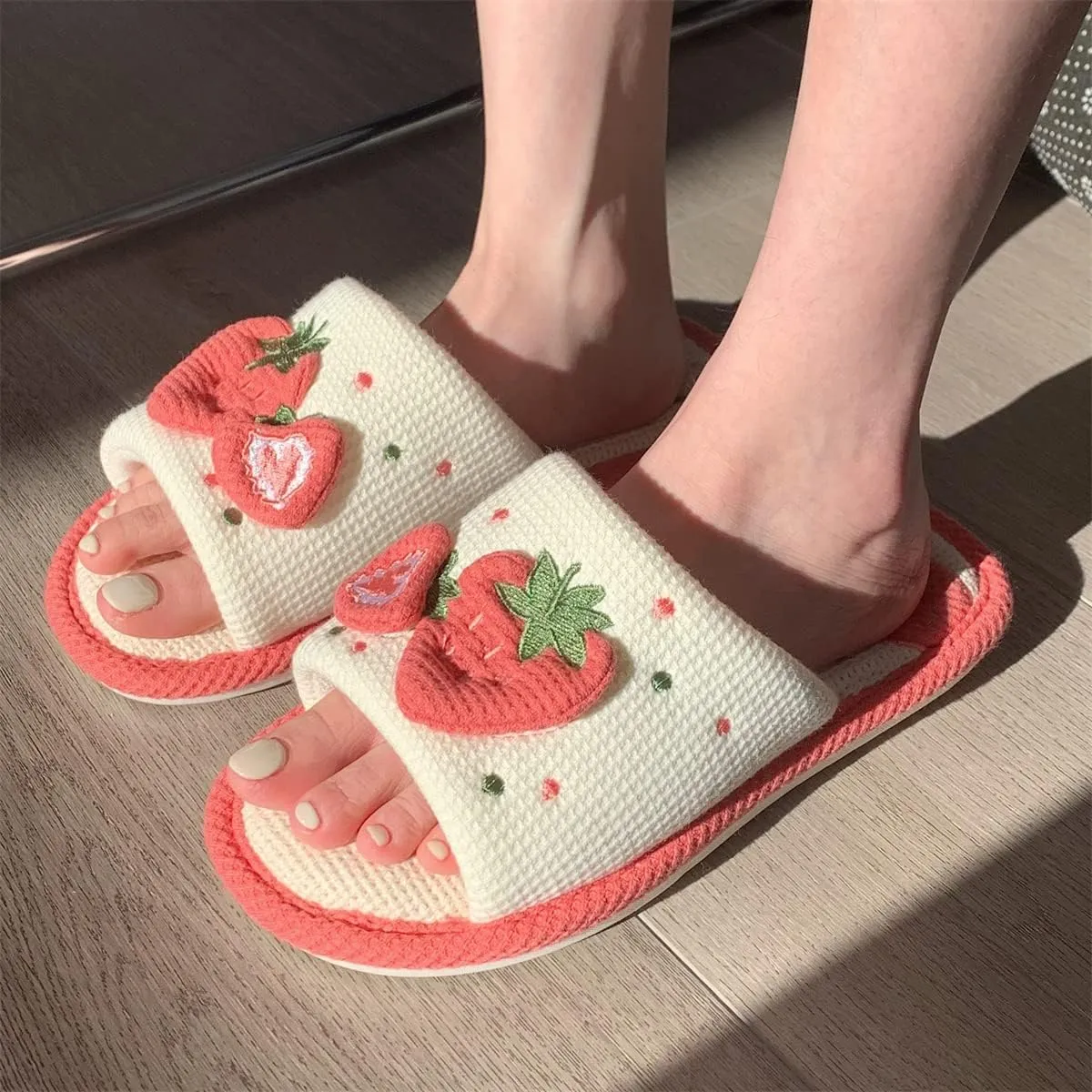 Kawaii Women's Strawberry Linen Cotton Slippers - Indoor Non-Slip Floor Slides