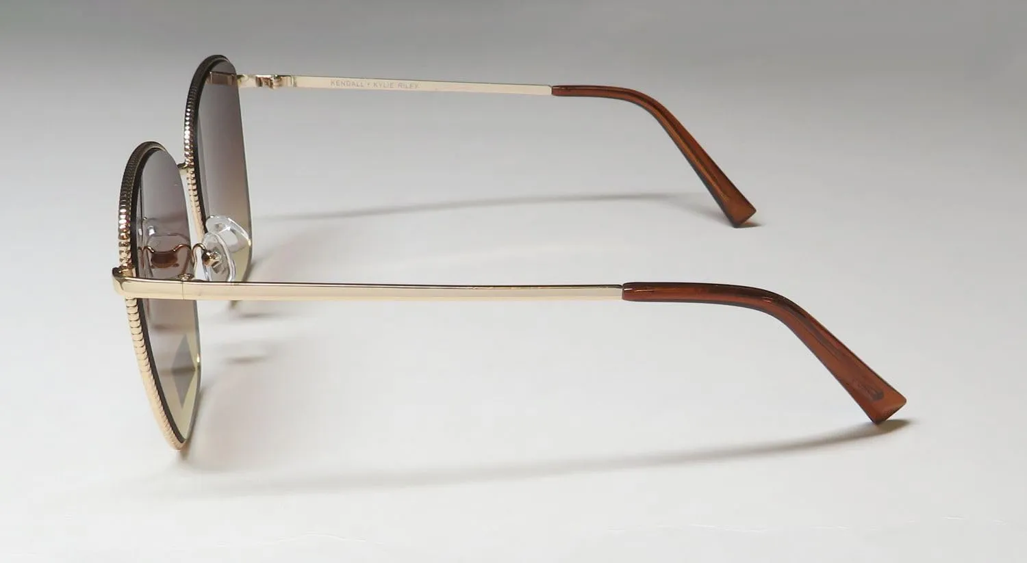 KENDALL   KYLIE Kk4077ce Riley Sunglasses Oversized Lenses Contemporary Eyewear