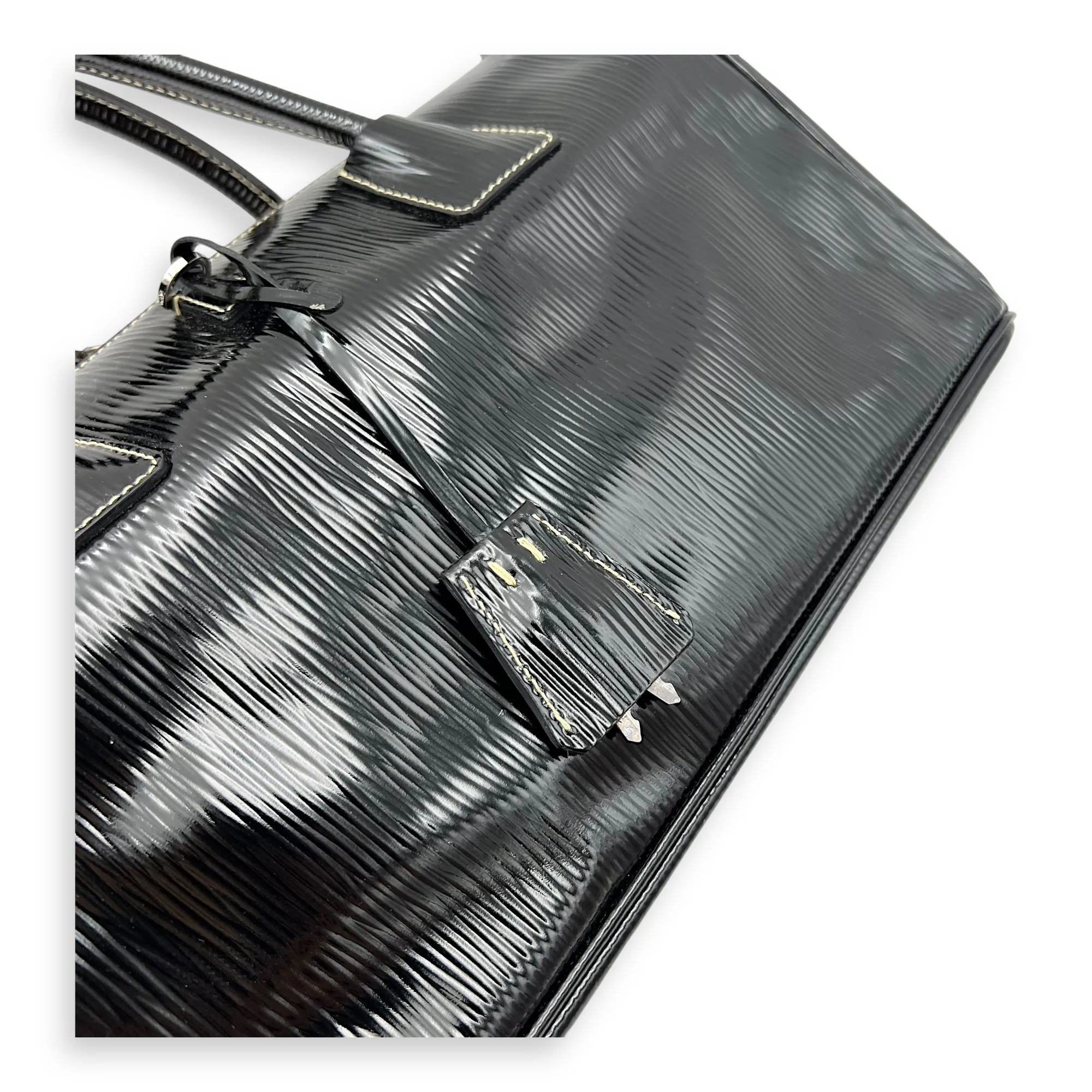 Logo Plaque Shopper Top handle bag in Patent leather, Silver Hardware