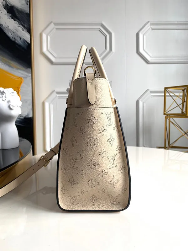 Louis - CC Vuitton Customizable Bags - Streamlined 17660 Bags