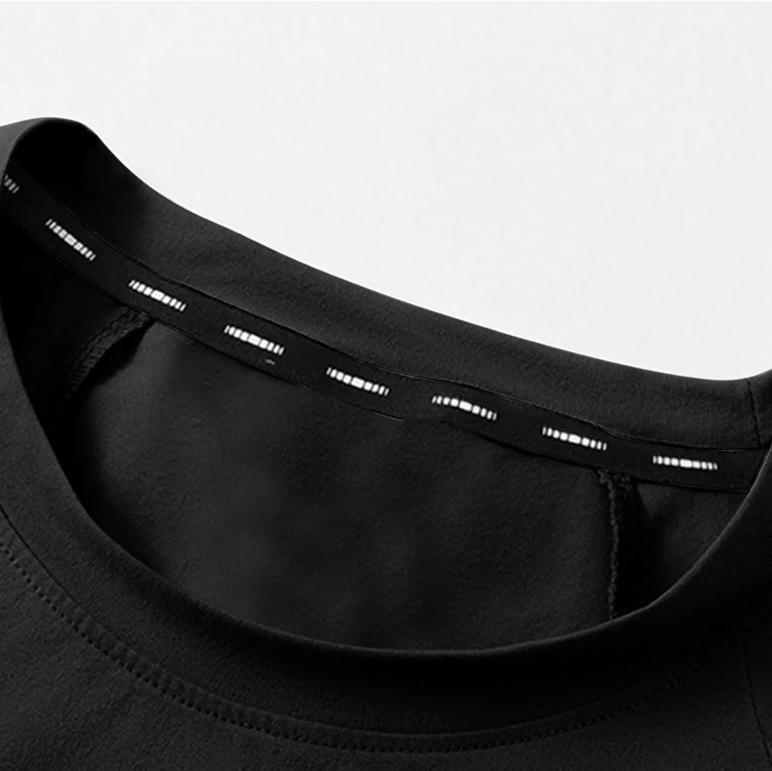 Mens Ice Silk Shirts Summer Lightweight Quick Dry Crewneck Short Sleeve Tees Blouse Casual Moisture Wicking Gym Tops