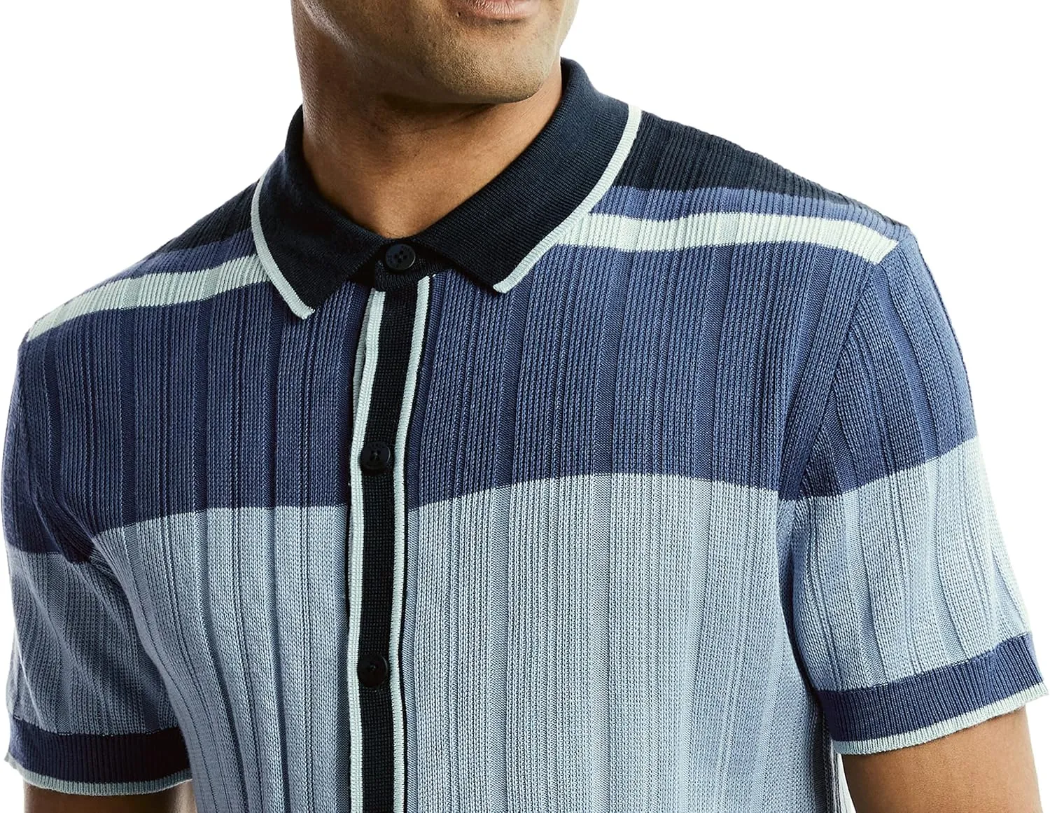 Men’s Short Sleeve Collar Knit Sports Shirt – Chevron Stripe and Color Blocked Horizontal Pattern