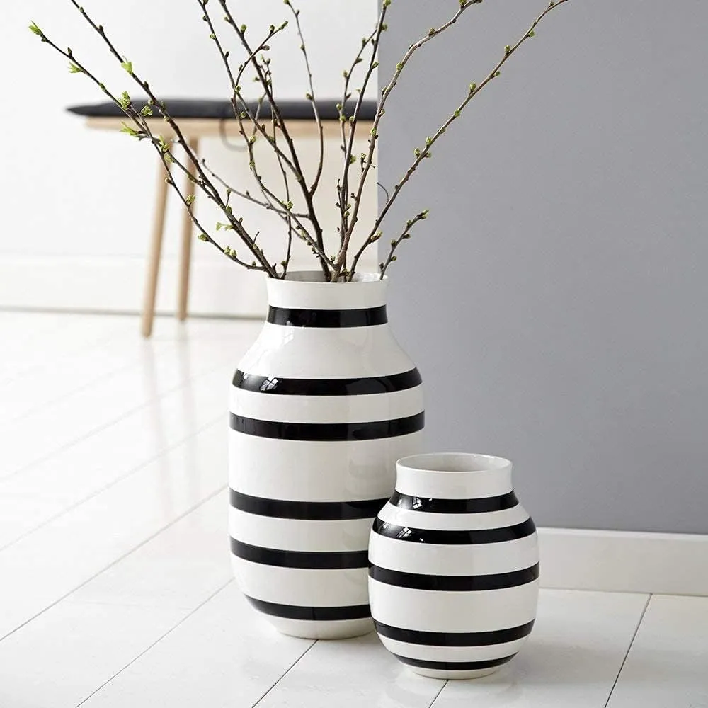 Omaggio vase Made of Porcelain with Stripes, Modern vase, Round, Bulbous, Scandinavian Design vase for Flowers, Black, 20cm