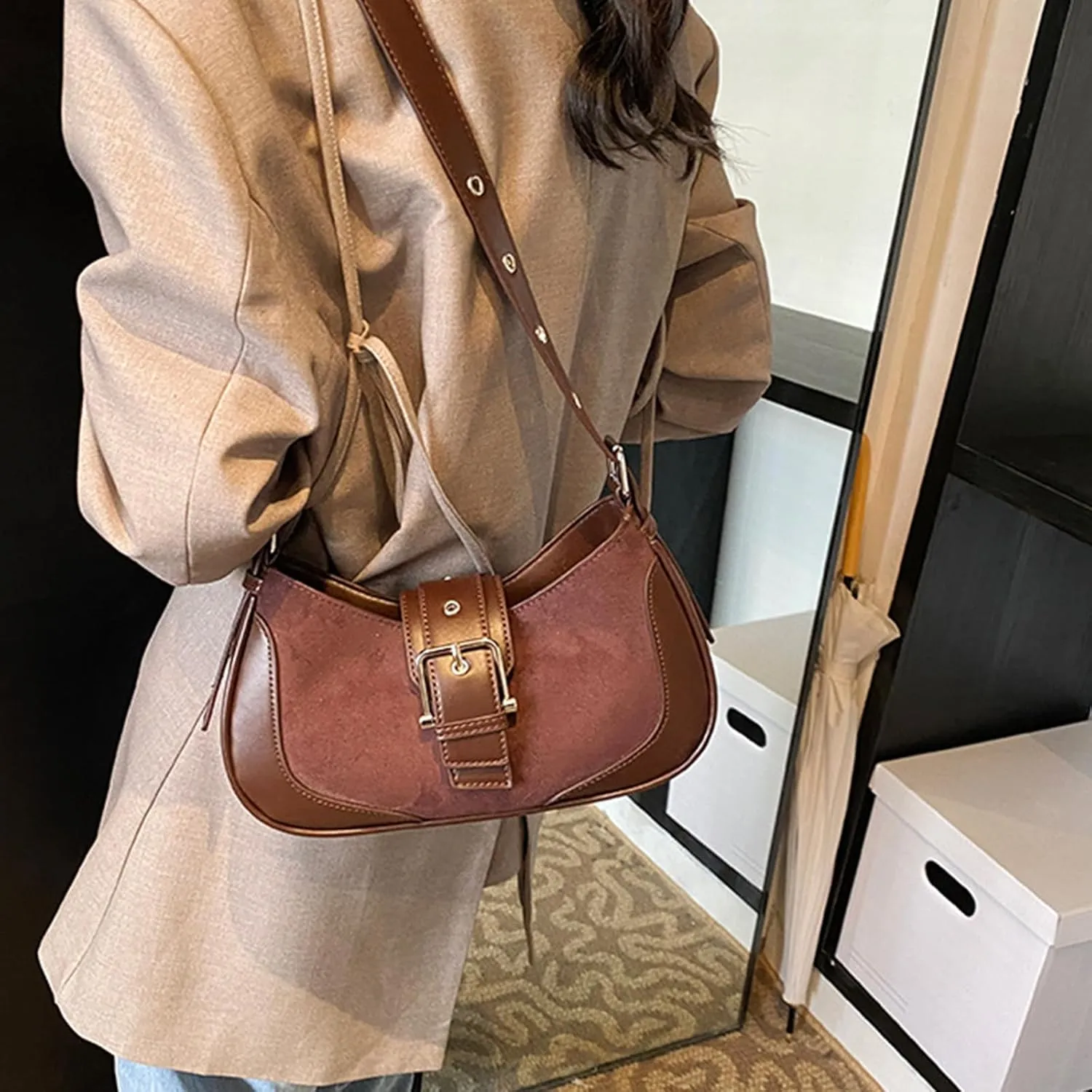 Retro Shoulder Bag PU Leather Handbag for Women Stylish Underarm Purse with Large Capacity and Adjustable Strap