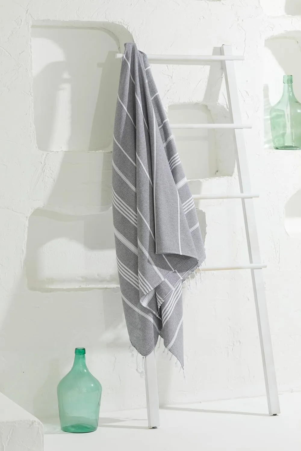 Turkish Beach Towel, 39x71 in, Wearable Turkish Cotton Bath Towel, Quick Dry Sand Free Beach Blanket, Pool, Spa, Travel, Gym, Adult Bath Towel (Anthracite)
