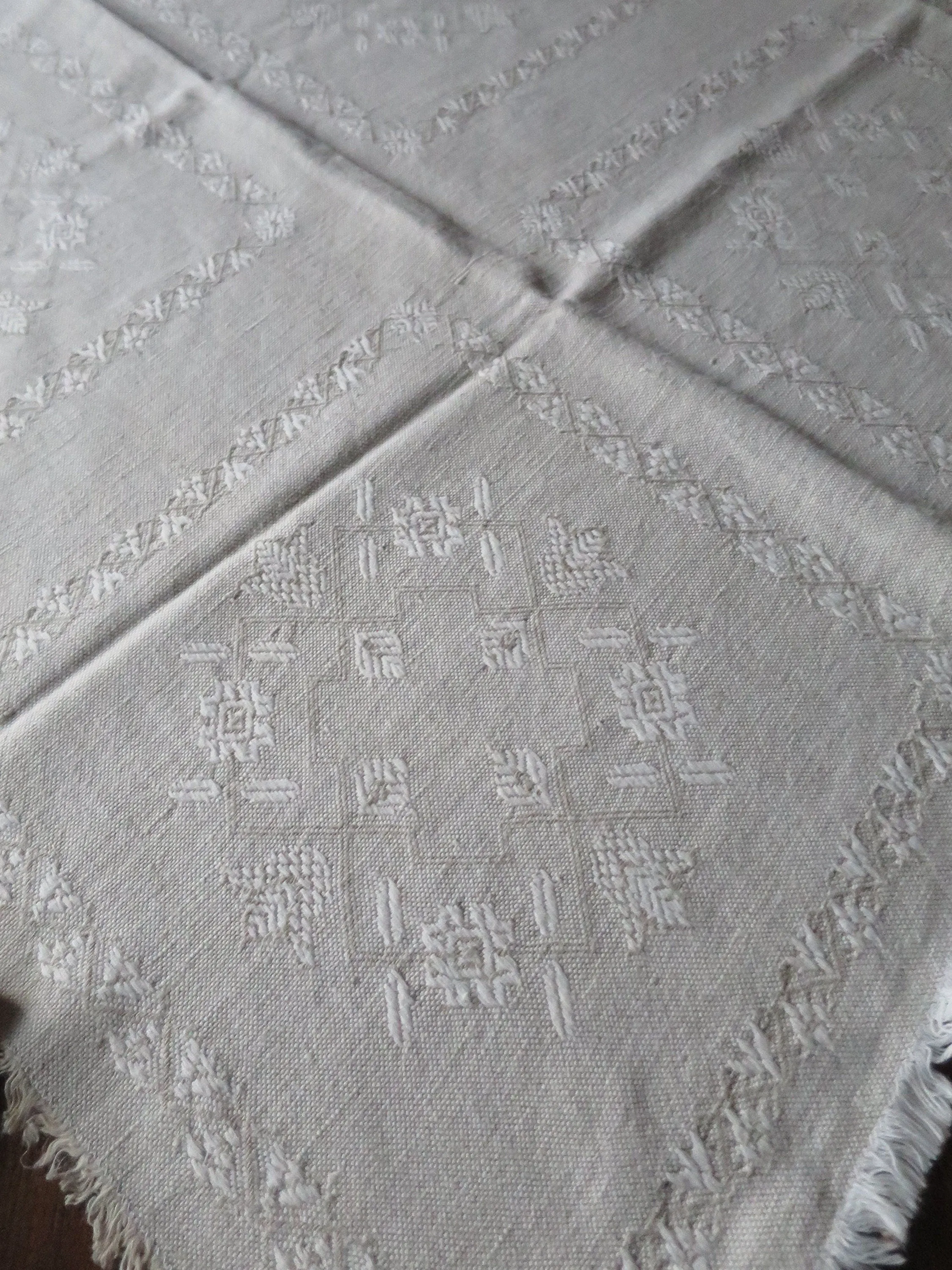 Vintage Linen Union Damask Table Cloth- Nordic Stars- 220 x 134 cm/ 86.5 x 53 "