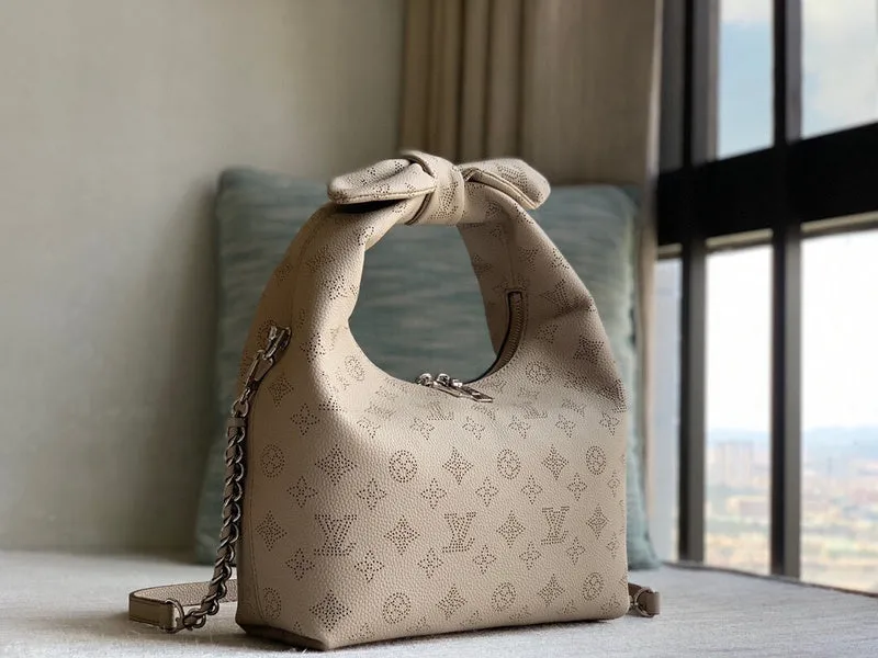 Vuitton - 16385 - Louis Trusted CC Bags Streamlined Bags