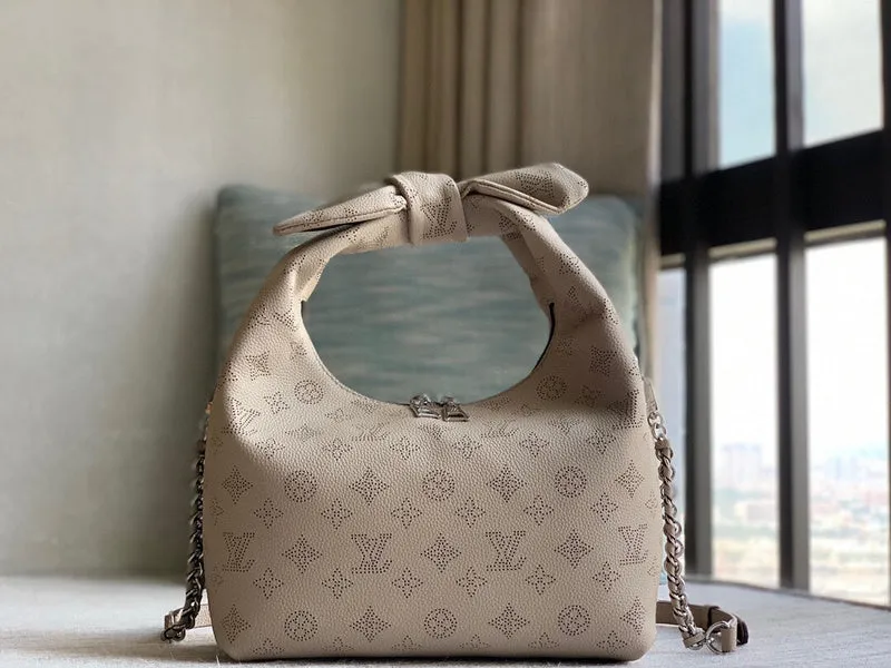 Vuitton - 16385 - Louis Trusted CC Bags Streamlined Bags