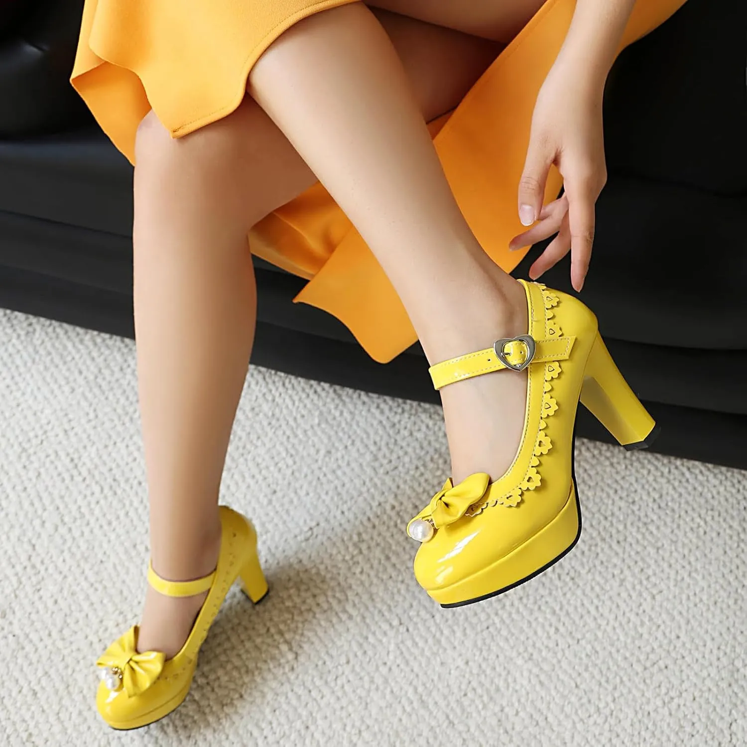 Women's Patent Leather Platform Chunky Heel Mary Jane Heels Comfort Closed Toe Elegant Pearl Bow Ankle Strap Kawaii Dress Pumps